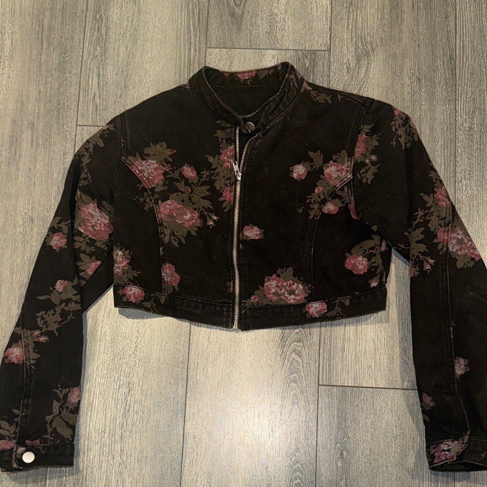 Floral Black Cropped Jacket